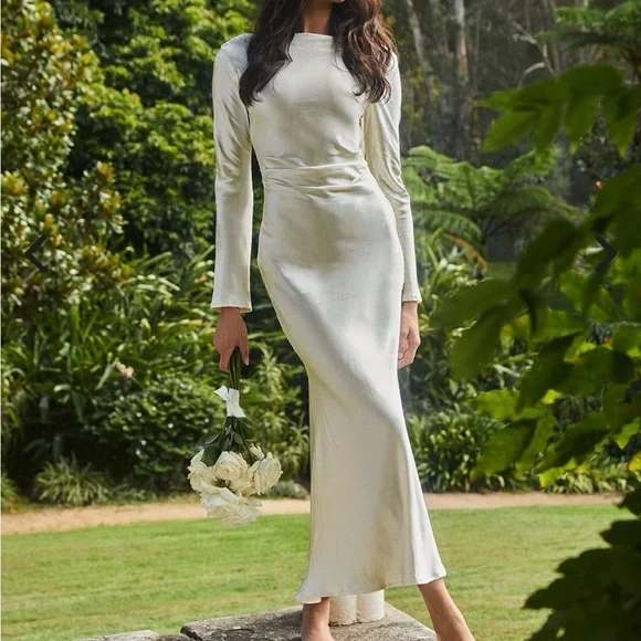 Selfie Leslie Cream Long Sleeve Dress - Picture 1 of 3